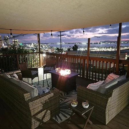 Eagle'S Nest - Hot Tub & Stunning Bay View - Walk To Little Italy Villa